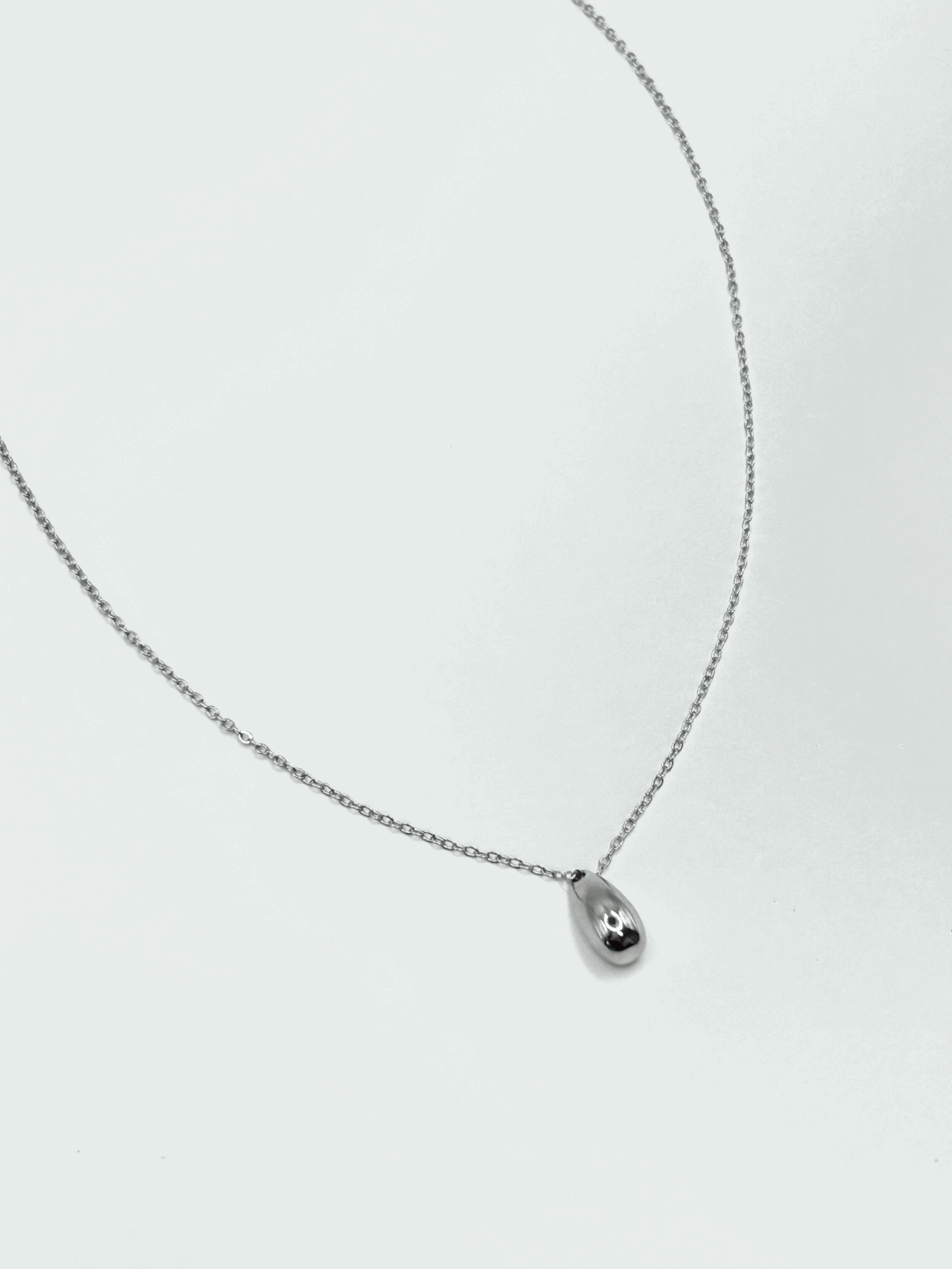 rain drop silver necklace