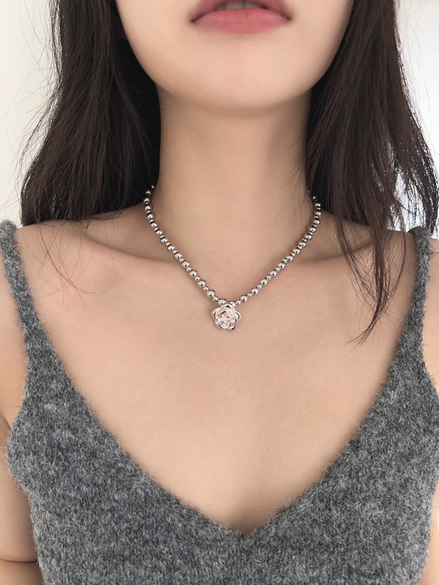 rose ball necklace